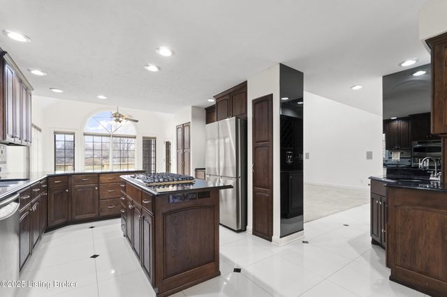 10308 Colonel Hancock Dr, Louisville, KY 40291