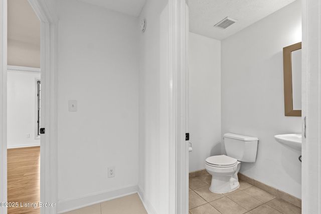 10308 Colonel Hancock Dr, Louisville, KY 40291