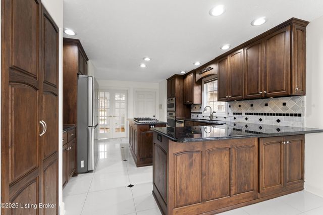 10308 Colonel Hancock Dr, Louisville, KY 40291