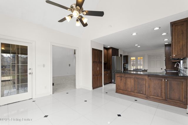 10308 Colonel Hancock Dr, Louisville, KY 40291