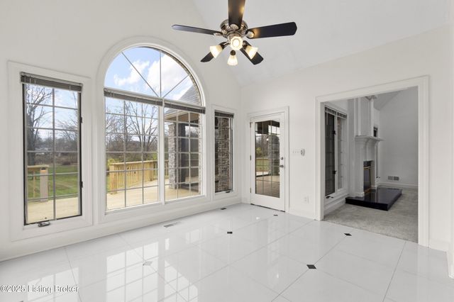 10308 Colonel Hancock Dr, Louisville, KY 40291