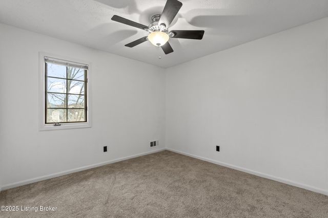 10308 Colonel Hancock Dr, Louisville, KY 40291