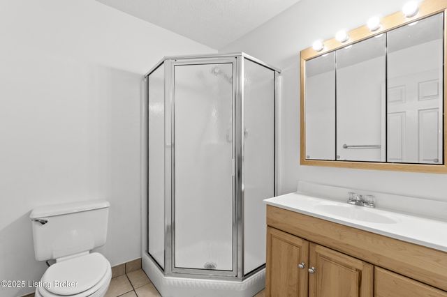 10308 Colonel Hancock Dr, Louisville, KY 40291