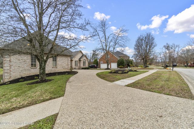 10308 Colonel Hancock Dr, Louisville, KY 40291