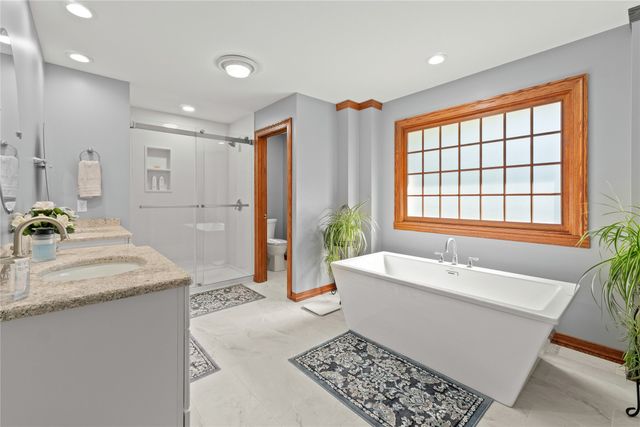 5913 BEACON HILL Lane, Erie, PA 16509