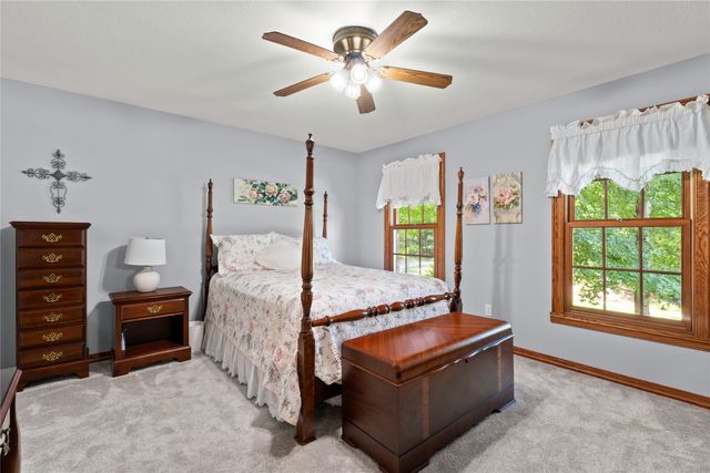 5913 BEACON HILL Lane, Erie, PA 16509