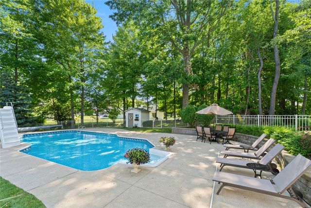 5913 BEACON HILL Lane, Erie, PA 16509
