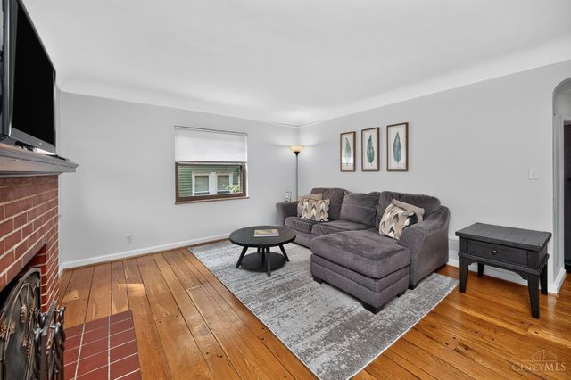 6747 Plainfield Road, Silverton, OH 45236