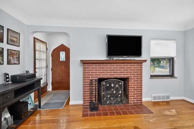 6747 Plainfield Road, Silverton, OH 45236