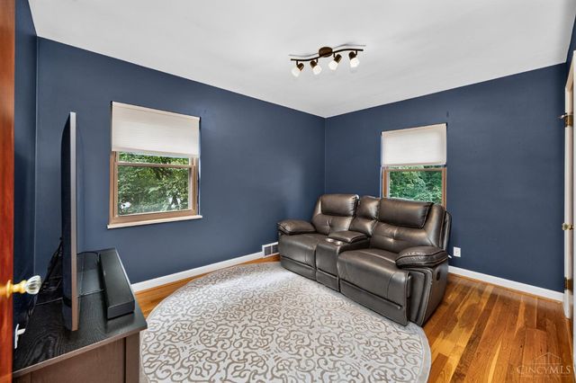 6747 Plainfield Road, Silverton, OH 45236