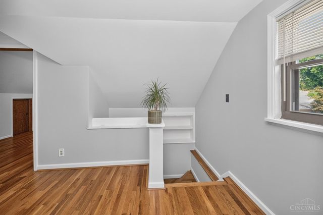 6747 Plainfield Road, Silverton, OH 45236