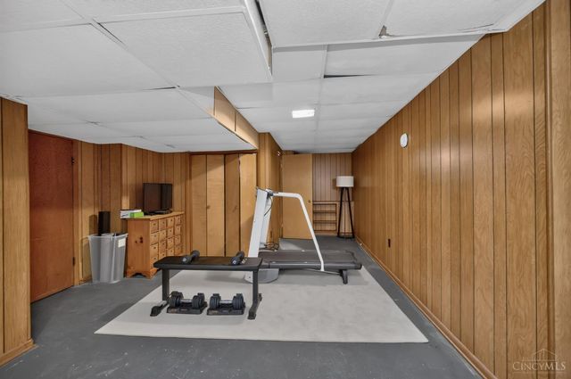 6747 Plainfield Road, Silverton, OH 45236