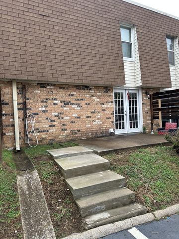 370 Wallace Rd Apt G3, Nashville, TN 37211