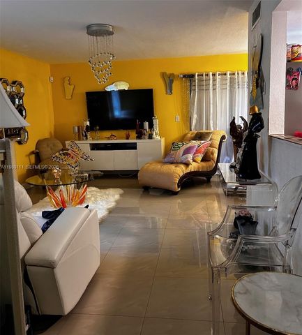 8404 N Missionwood Cir, Miramar, FL 33025