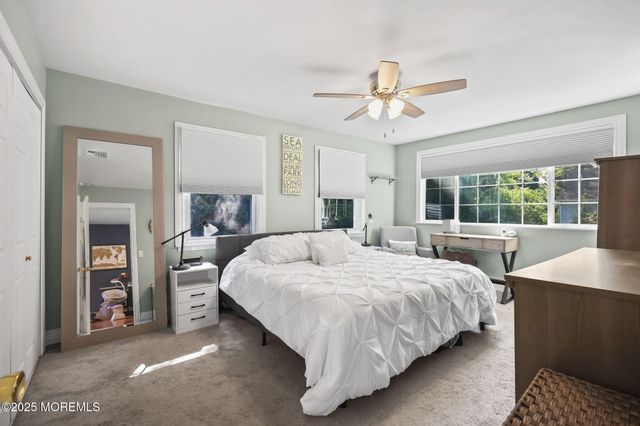 28 W Park Avenue, Belford, NJ 07718