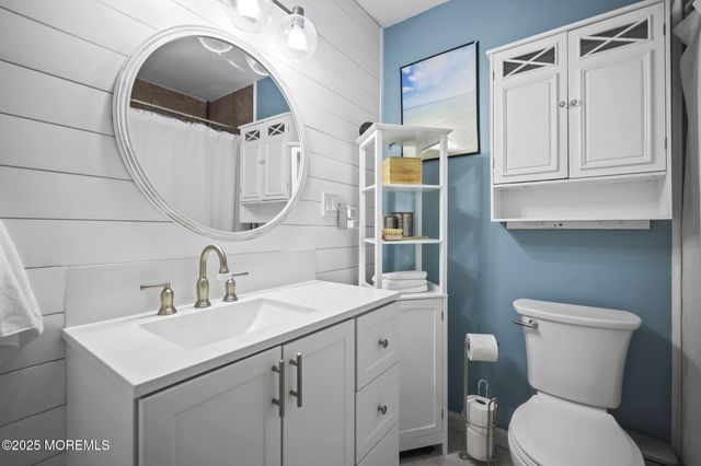 28 W Park Avenue, Belford, NJ 07718