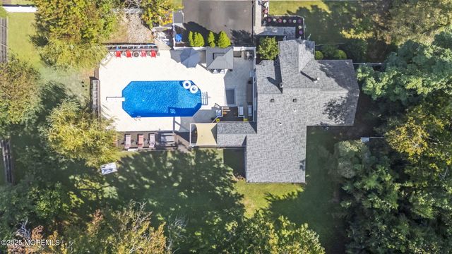 28 W Park Avenue, Belford, NJ 07718