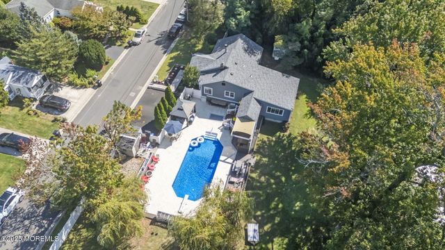 28 W Park Avenue, Belford, NJ 07718