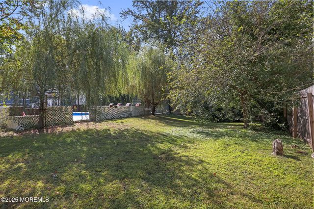 28 W Park Avenue, Belford, NJ 07718
