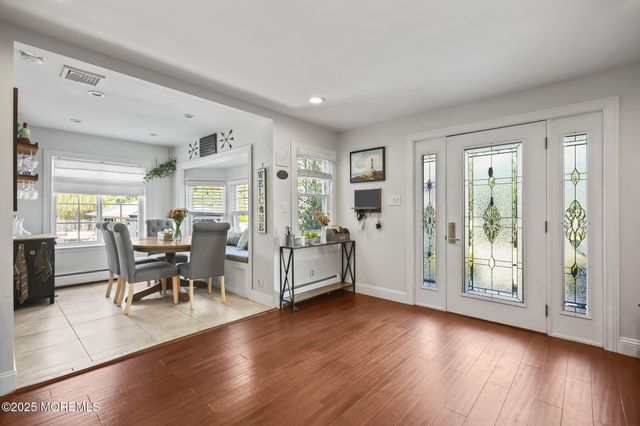 28 W Park Avenue, Belford, NJ 07718
