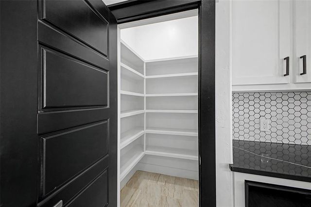 2440 Canyon Circle, Blanchard, OK 73010