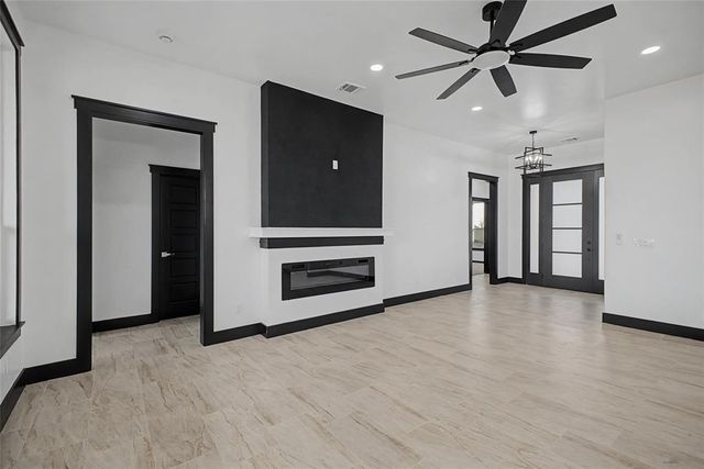 2440 Canyon Circle, Blanchard, OK 73010