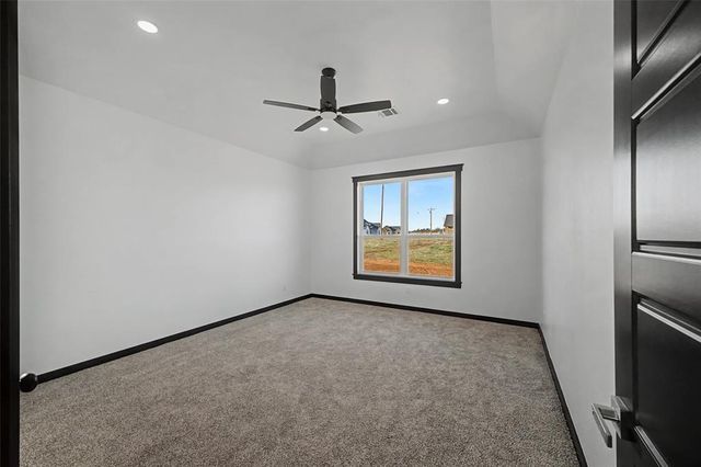 2440 Canyon Circle, Blanchard, OK 73010