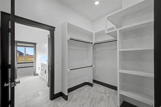 2440 Canyon Circle, Blanchard, OK 73010