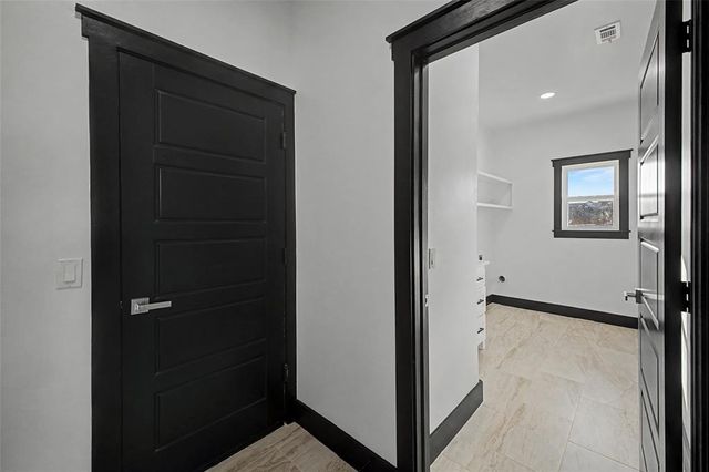 2440 Canyon Circle, Blanchard, OK 73010