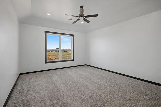 2440 Canyon Circle, Blanchard, OK 73010