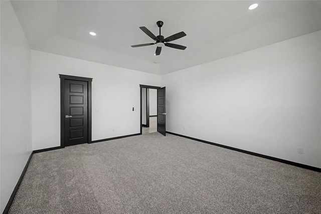 2440 Canyon Circle, Blanchard, OK 73010