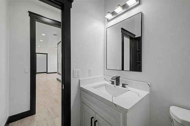 2440 Canyon Circle, Blanchard, OK 73010