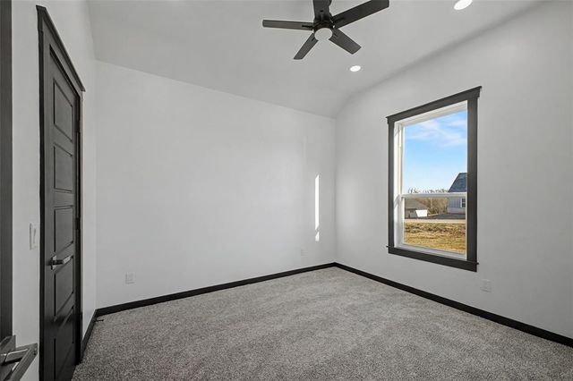 2440 Canyon Circle, Blanchard, OK 73010