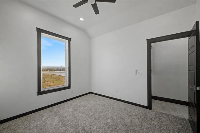 2440 Canyon Circle, Blanchard, OK 73010