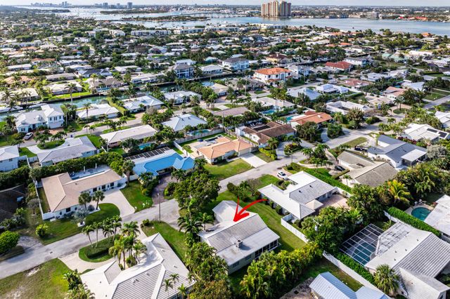 1210 Dolphin Road, Singer Island, FL 33404