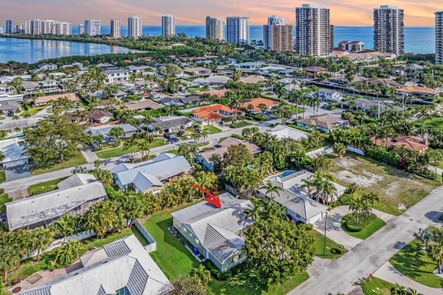 1210 Dolphin Road, Singer Island, FL 33404