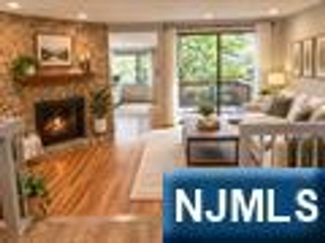 615 Sanderling Court 615, Secaucus, NJ 07094