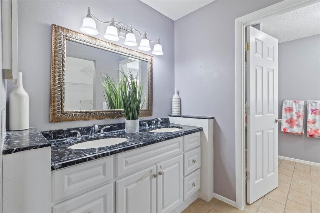 Image 19 of property listing at 4800 S SALFORD BOULEVARD, North Port, FL 34287