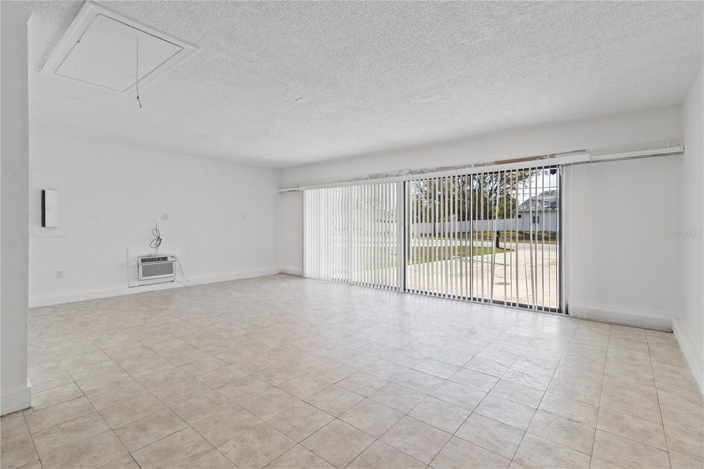 Image 29 of property listing at 4800 S SALFORD BOULEVARD, North Port, FL 34287