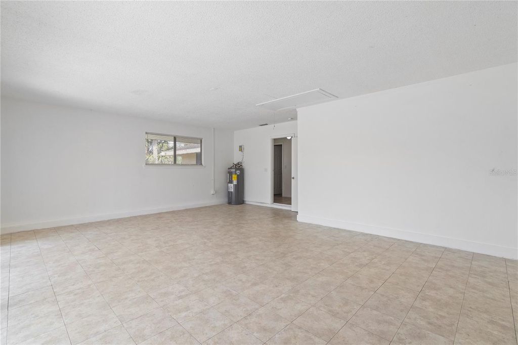 Image 31 of property listing at 4800 S SALFORD BOULEVARD, North Port, FL 34287