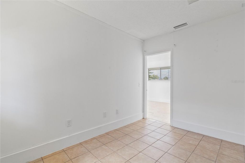 Image 34 of property listing at 4800 S SALFORD BOULEVARD, North Port, FL 34287