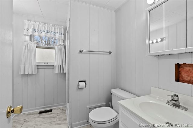 38 Louise Street, Jeffersonville, IN 47130