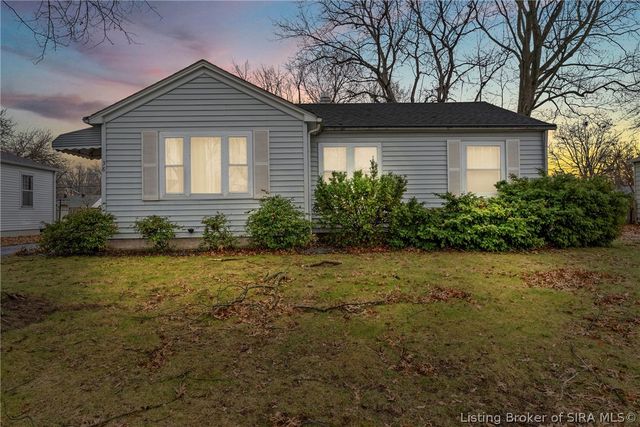 38 Louise Street, Jeffersonville, IN 47130