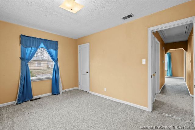 38 Louise Street, Jeffersonville, IN 47130