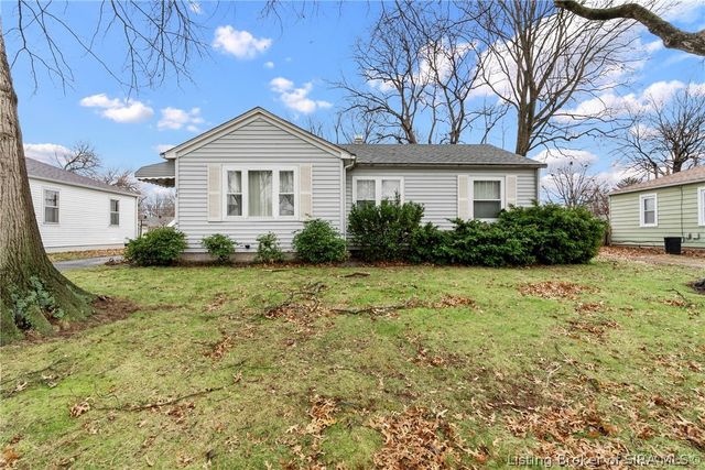 38 Louise Street, Jeffersonville, IN 47130