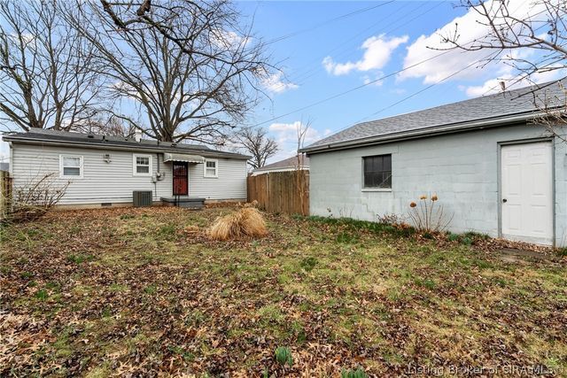 38 Louise Street, Jeffersonville, IN 47130