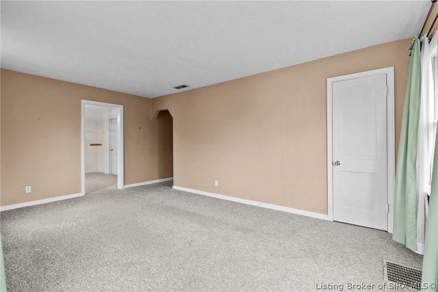 38 Louise Street, Jeffersonville, IN 47130