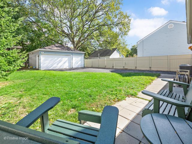 875 S York Street, Elmhurst, IL 60126