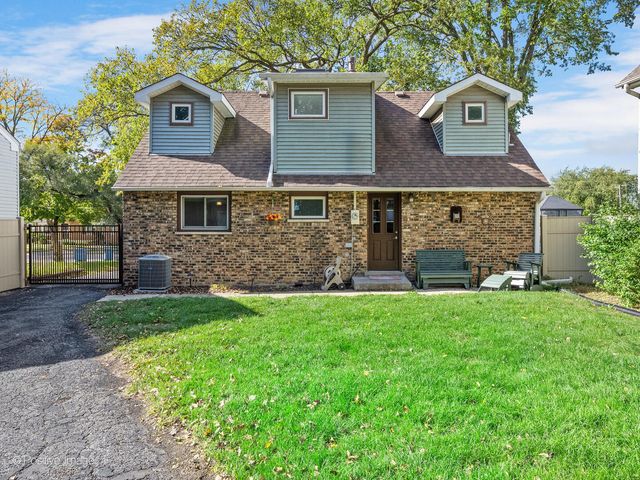 875 S York Street, Elmhurst, IL 60126