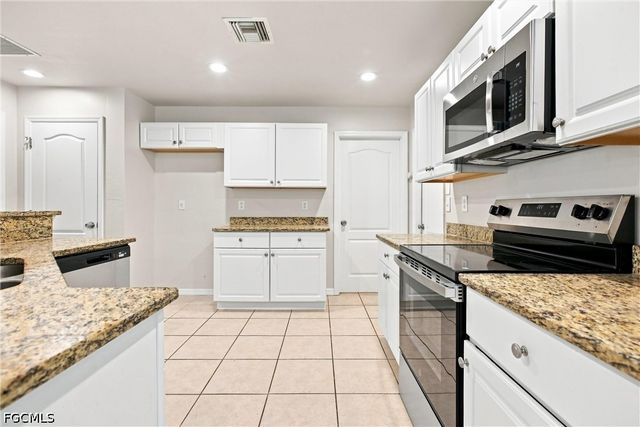 752 Barclay AVE, Lehigh Acres, FL 33974